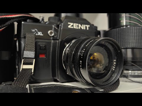Видео: Зенит 122, съёмка, зарядка, разрядка плёнки и кое-что ещё.