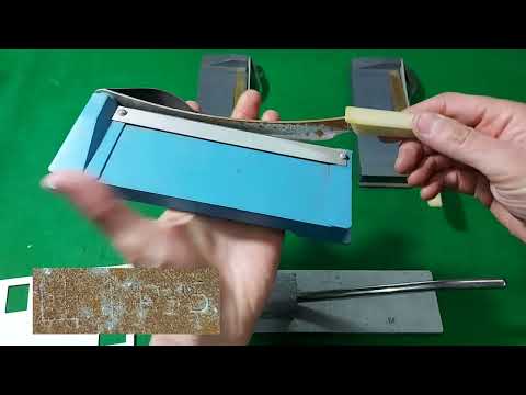 Видео: Вещи СССР для фотодела. Часть 2. Фоторезаки (фотоножи)