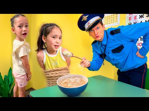 Видео: БІРТҮРЛІ ОХРАНИК😱 БІЗГЕ НЯНЯ БОЛЫП КЕЛДІ🫣 ОЛ КІМ⁉️ МИНИ ФИЛЬМ 🎥🔥 #рекомендации #рек 