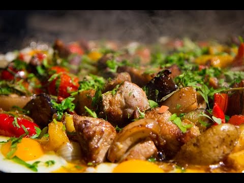 Видео: Свинина на диске с овощами / Pork with vegetables on disk