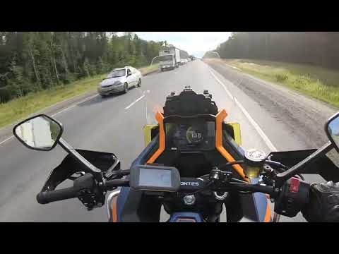 Видео: Обзор мотоцикла Zontes 703F.  Вечерние покатушки