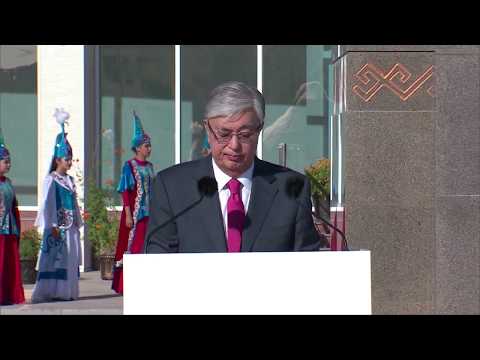 Видео: Әбіш Кекілбайұлы ескерткішінің ашылу рәсімінен арнайы репортаж