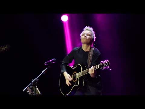 Видео: Сурганова и Оркестр - Милое моё высочество. 08.12.2019 Крокус Сити Холл.