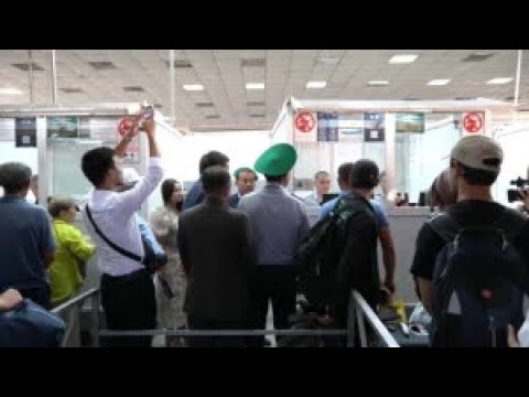 Видео: Депутаттар қазақ-өзбек шекарасындағы бекет жұмысымен танысты