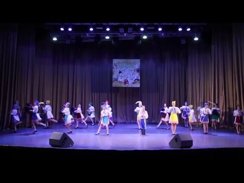 Видео: Танець "Ой, мамо, люблю Гриця" виконує "Фаворит"