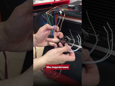 Видео: Как подключить сабвуфер к штатной магнитоле? #автозвук #automobile #subwoofer #автомагнитола