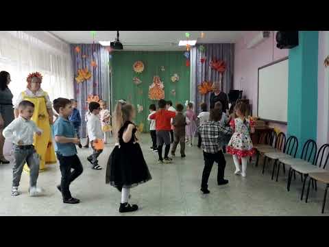 Видео: Музыкальная игра "Передай листок"