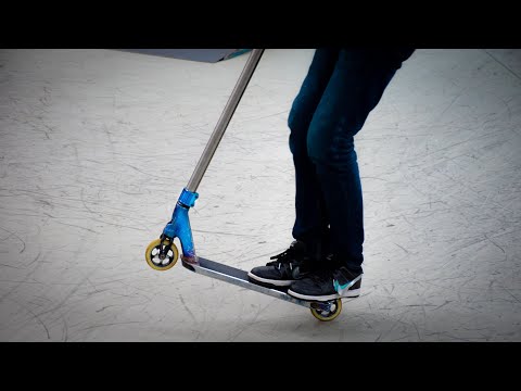 Видео: КАК ДЕЛАТЬ MANUAL НА САМОКАТЕ? БАЛАНС НА ЗАДНЕМ КОЛЕСЕ