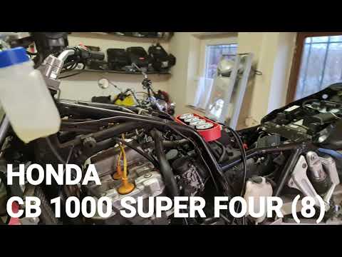 Видео: Honda CB 1000 Super Four SC 30 (8) Замена Антифриза и коротко о синхронизации карбюратора