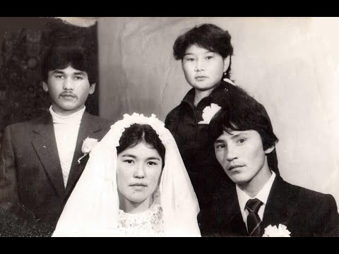 Видео: Батырхан Нұрымбет Еске алу, құрдастарына отбасын таныстыру видеосы.