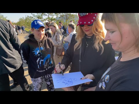 Видео: Артисты пришли на открытие памятника Борису Моисееву / Троекуровское кладбище 27.09.2023