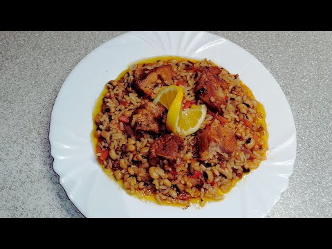 Видео: Мавроматика фасоля ме ризи - Фасоль "чёрное око" с рисом и мясом / Греческая кухня / Просто и вкусно