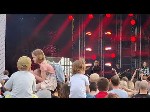 Видео: Найк Борзов - Не плачь (live 28.06.2025)