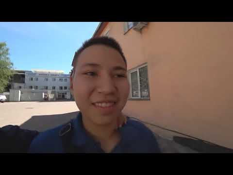 Видео: Бекболат бірінші рет СУШИ жеуде  Реакция