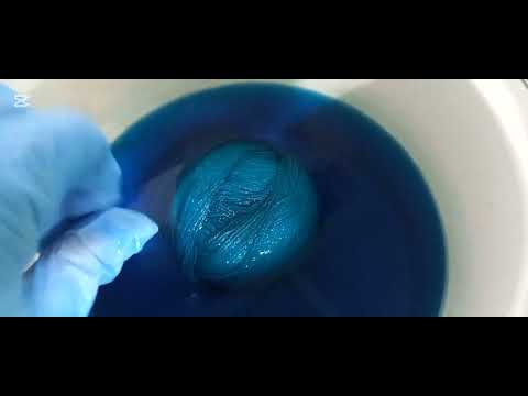 Видео: Крашу пряжу пиксельным градиентом пищевыми красителями. Эксперимент😊👍