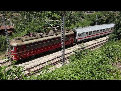 Видео: БВ 7622 и БВ 2612 се прокрадват на ЖП гара Лакатник...