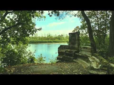 Видео: Прогулка по городу. Наровля месяц Октябрь.   в Наровлянском Парке.