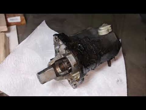 Видео: Starter Replacement Dodge Grand Caravan 1998. Замена стартера Додж Караван