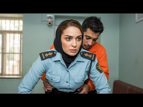 Видео: Полицейский выполняет последнюю просьбу заключённого перед его смертью