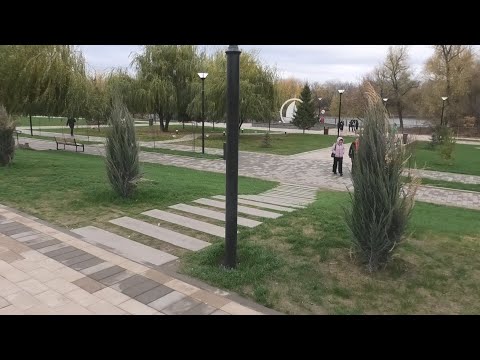 Видео: В нашем городе Уральск  сделали хорошую набережную.  Ведь могут когда хотят.  Только дороговато