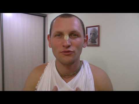 Видео: Как надевать дхоти, (уроки от Ангада Прана прабху), часть 1