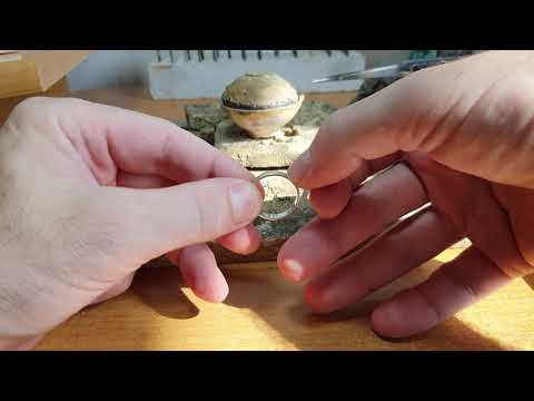 Видео: Один из способов уменьшения размера кольца.