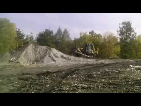 Видео: Работа бульдозера Шантуй SD16 на городской свалке