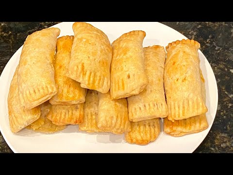 Видео: Как приготовить вкусные сырные рулетики/сырное пирожное в гайанском стиле
