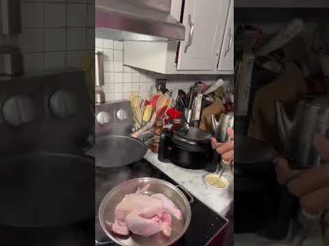 Видео: Готовлю курицу на воскресный ужин!