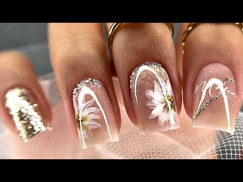 Видео: ДОРОГО! ЭФФЕКТНЫЕ ЗОЛОТЫЕ БЛЕСТКИ!😍 ЗОЛОТОЙ МАНИКЮР