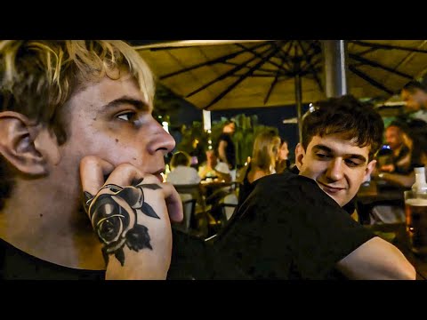 Видео: ЭВЕЛОН, МОКРИВСКИЙ, ШАДОУКЕК и др. ЛАМПОВО ВЫПИВАЮТ в СЕРБИИ ft BABY MELO, ДЕКО, КТОМ, БАЗ / EVELONE