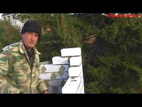 Видео: Учимся хорошо класть кирпич