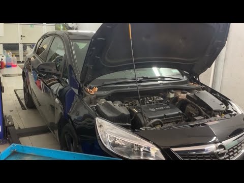 Видео: Снятие и замена фар Opel Astra J
