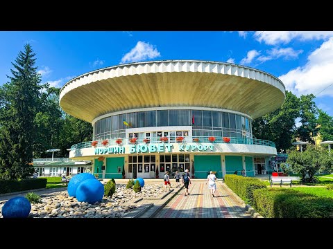 Видео: МОРШИН 2025 | Де люди? Курорт не впізнати! Прогулянка центром міста у високий сезон! 4к |