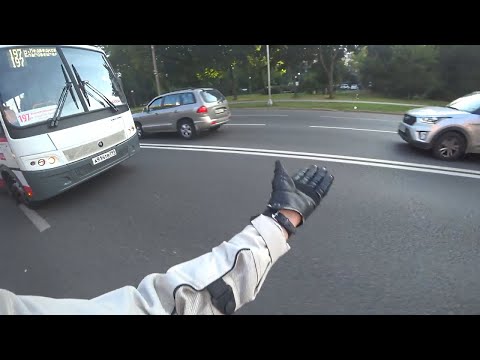Видео: Мото Былины #167. Маршрутка выталкивает на встречку