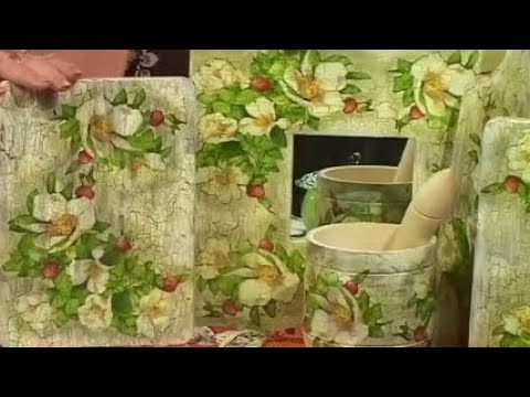 Видео: Декупаж кухонной доски, рамочки для зеркала и салфетки. Мастер класс. Наташа Фохтина