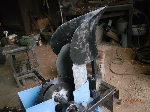 Видео: двух рядная сеялка для чеснока с картофелесажалки  часть 1