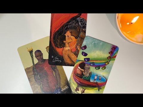 Видео: КТО ЖЕЛАЕТ ВАС? Любовь Таро