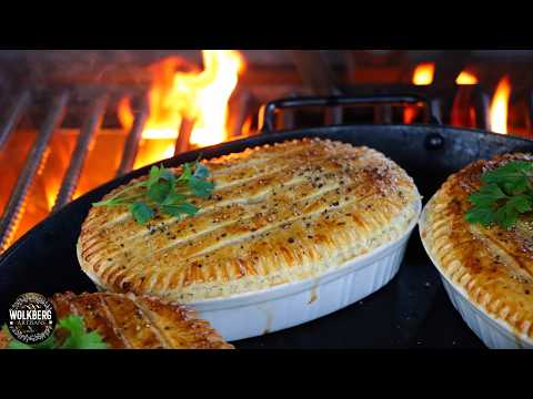 Видео: Пирог с перечным стейком "Гараж" на гриле | Вдохновлено французским стейком Au Poivre | Пироги на...