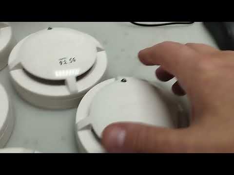 Видео: Программирование дымовых пожарных извещателей Bolid ДИП-34А