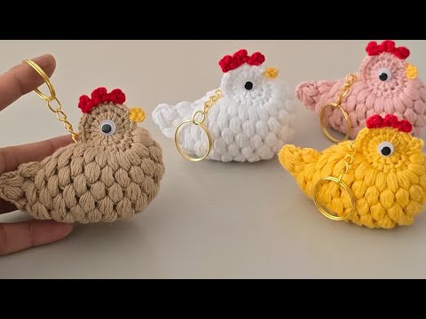 Видео: Быстрый вязаный крючком брелок в виде курицы 🐔 Идеальный проект амигуруми для новичков!