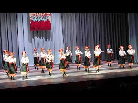 Видео: Ансамбль Девчата "Арловский плясовой хоровод "