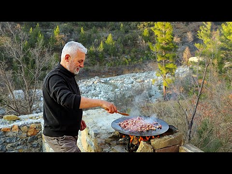 Видео: Рецепт куриных сердечек и жаркого из печени | Легко и вкусно