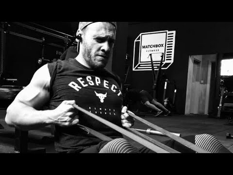 Видео: Керем Бурсин Спорт-это жизнь!!!