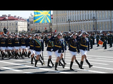Видео: В Санкт-Петербурге начался парад в честь 80-летия Великой Победы.Прямой эфир