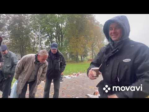 Видео: Могилёв барахолка день второй. Деньги из мусора. Витёк мусорщик