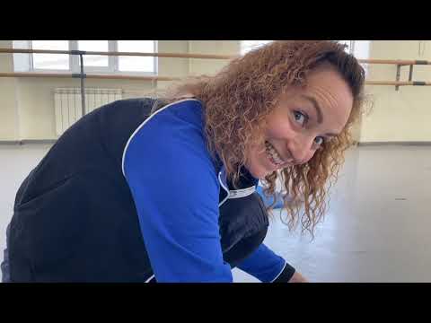 Видео: Мастер-класс "Изготовление помпонов для черлидинга"