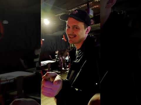 Видео: саня показывает бицуху, анбоксинг китайской лапши (Туровый дневник 2025, ч2)