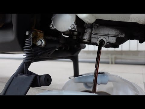 Видео: Замена моторного масла и воздушного фильтра Suzuki Skywave/Burgman 400 k7, 2007-2016