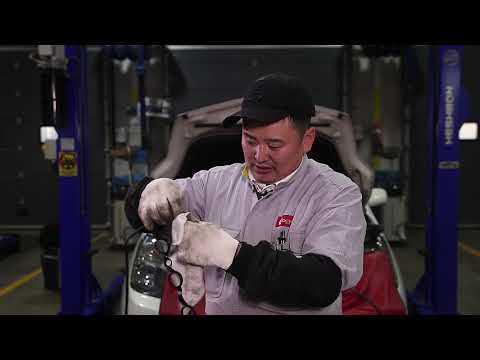 Видео: Prius 20 - Mоторын тагны жийргийг силикондож хэрхэн солих вэ?